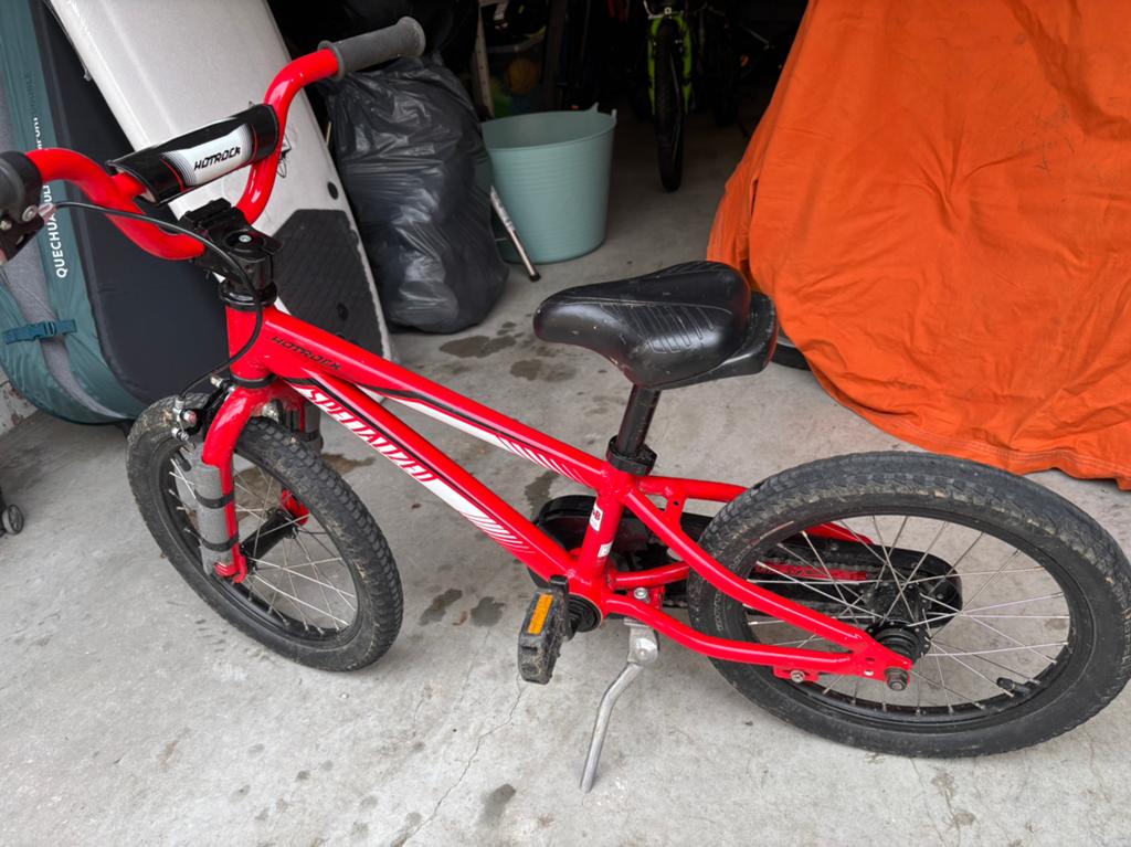 SPECIALIZED Hotrock 16 pouces, Vélos & Vélomoteurs, Enlèvement ou Envoi