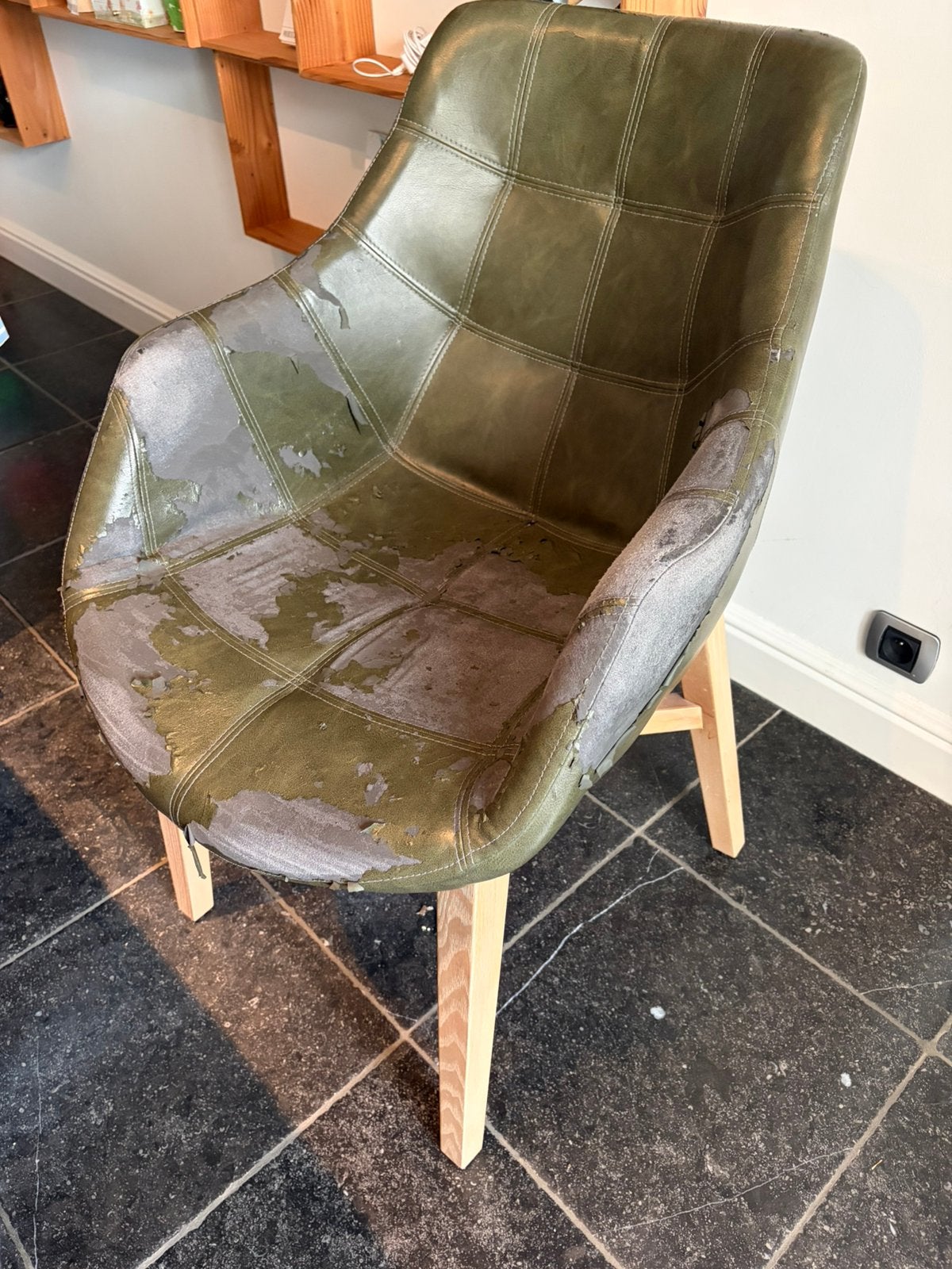 Eetstoelen 4 stuks, Huis en Inrichting, Stoelen, Gebruikt, Vier, Hout, Bruin, Ophalen