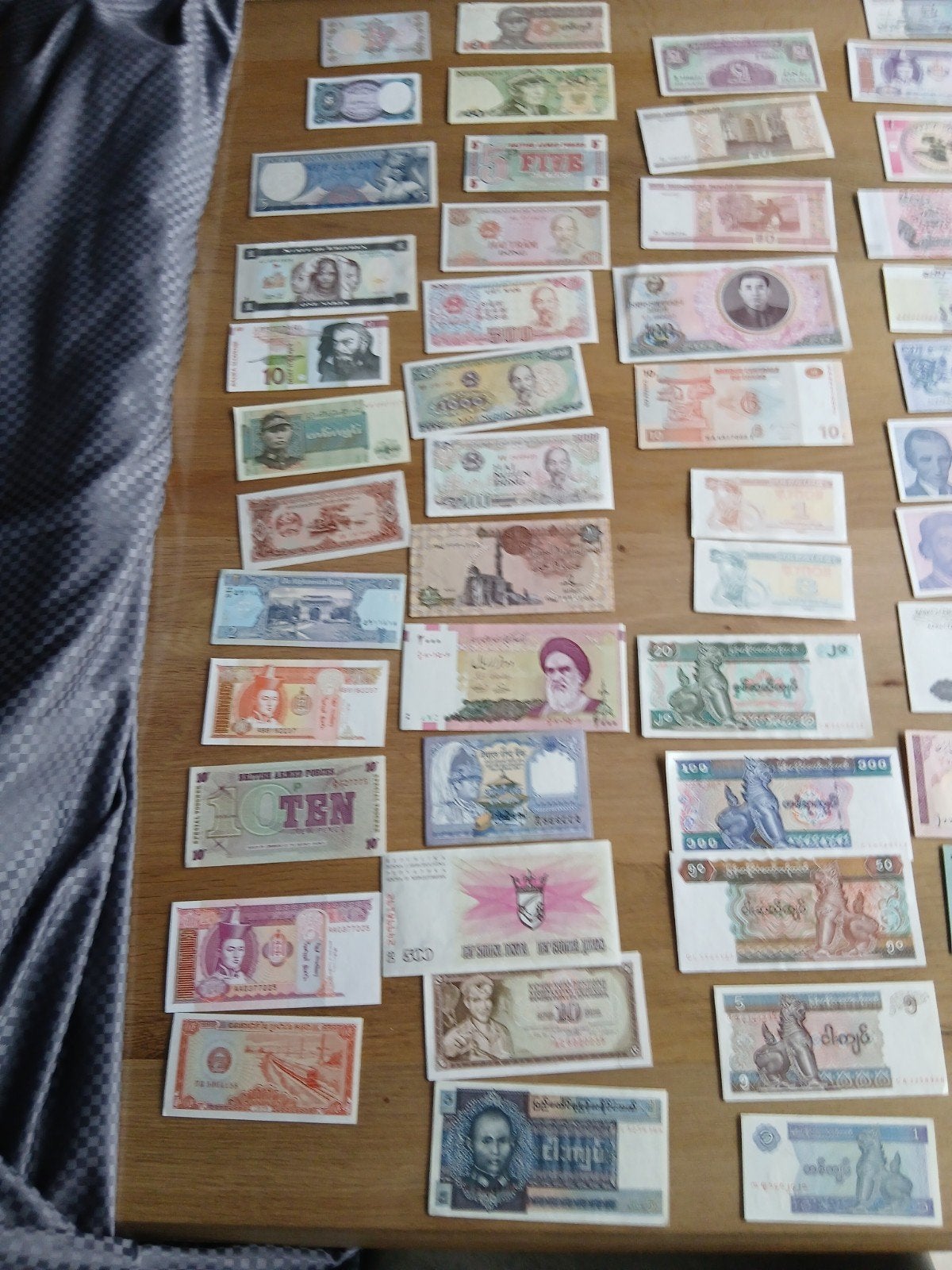 Lot de billets du monde 77 pièces unc, Timbres & Monnaies, Billets de banque | Europe | Billets non-euro, Enlèvement ou Envoi