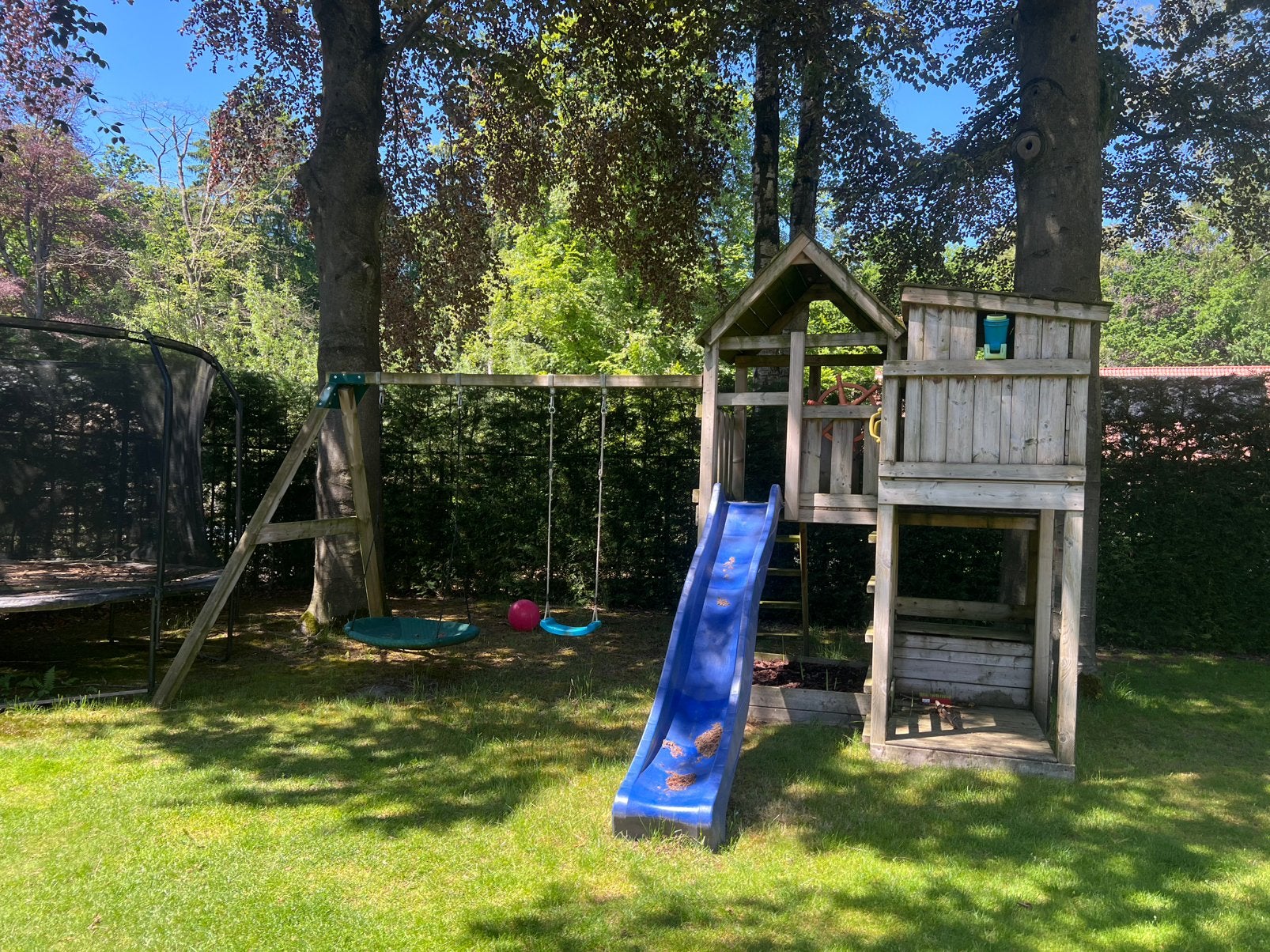 Speelhuisje - demonteren en ophalen, Ophalen, Gebruikt, Schommel