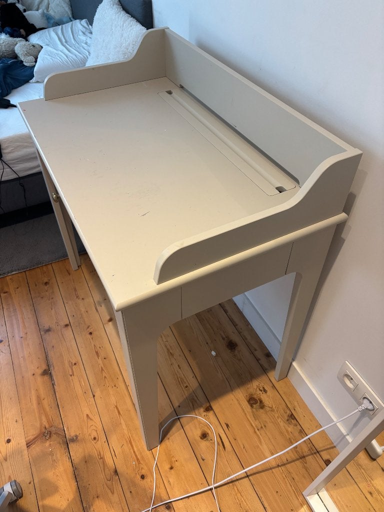 Bureau, Huis en Inrichting, Bureaus, Ophalen, Kabelgoot, Gebruikt