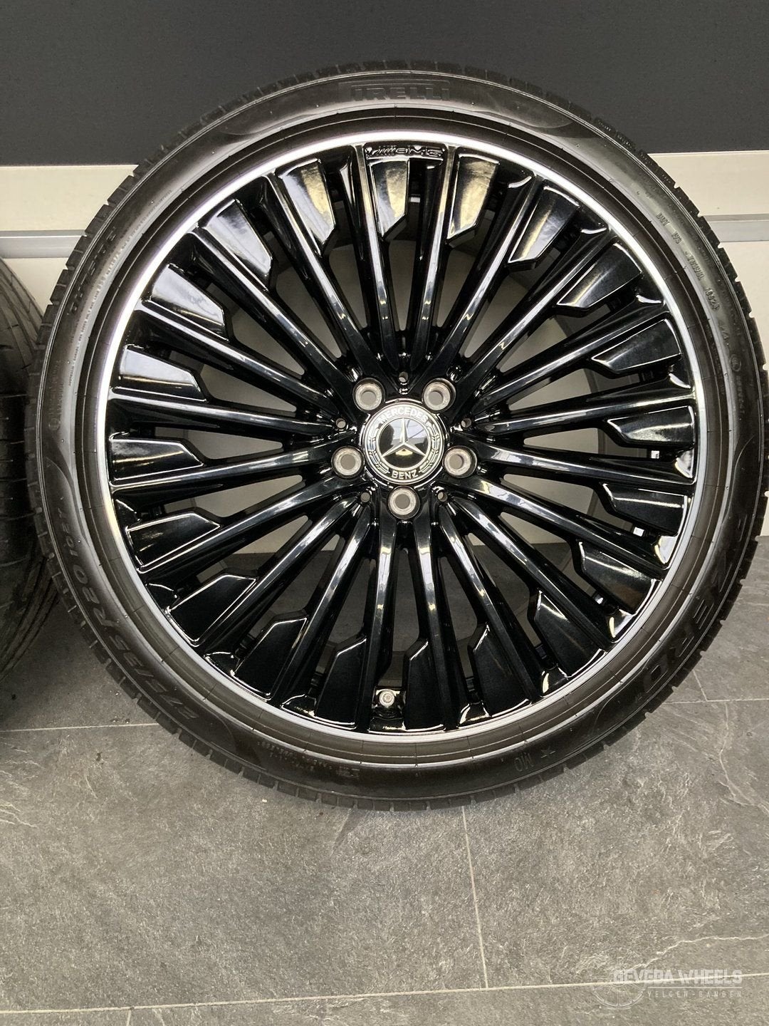 20” originele Mercedes E klasse W214 AMG velgen + banden, Auto-onderdelen, Banden en Velgen, -, -, Banden en Velgen, Ophalen of Verzenden