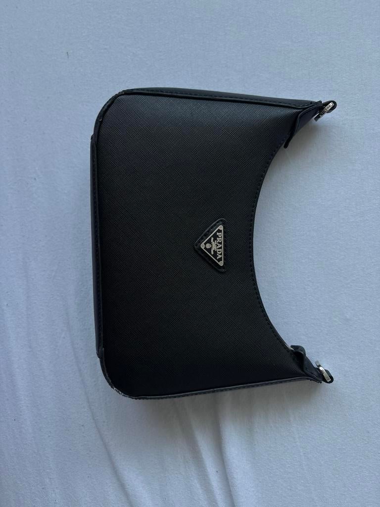 Zwarte prada tas, Ophalen of Verzenden, Zo goed als nieuw, Zwart, Handtas
