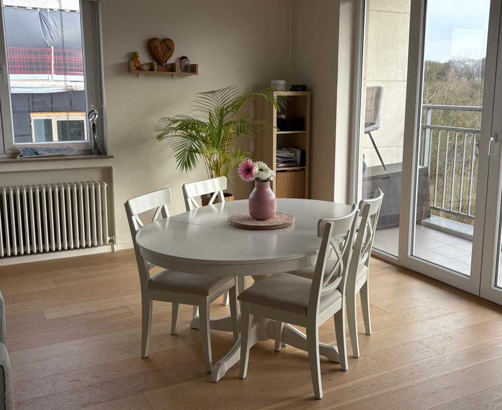 Salle a manger, Enlèvement, Utilisé, 4 à 6 chaises