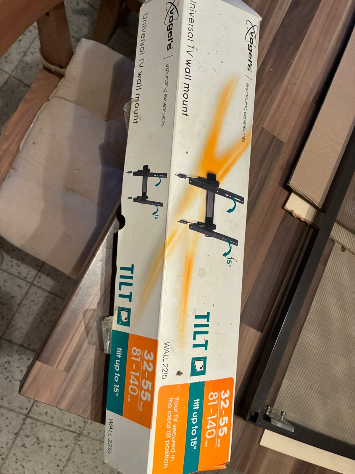 Vogel’s tv beugel met tilt functie, Ophalen of Verzenden, Zo goed als nieuw