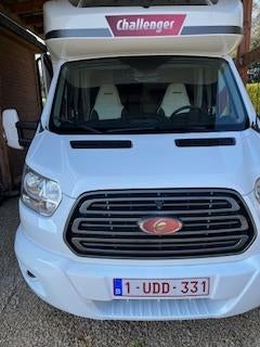 MOTORHOME FORD CHALLENGER 5 PLACES 46000 EUROS, Caravanes & Camping, Camping-cars, Particulier, jusqu'à 5, Challenger, Ford, 6 à 7 mètres