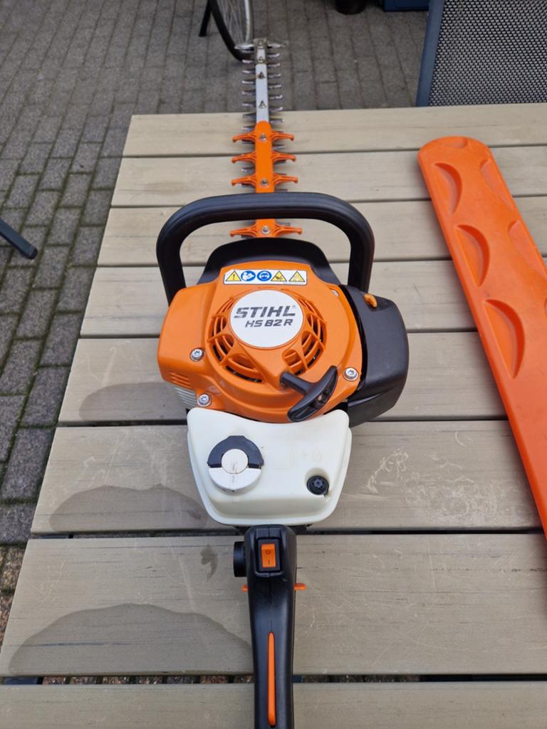 Stihl hs 82 R., Enlèvement, Comme neuf, Essence, Stihl
