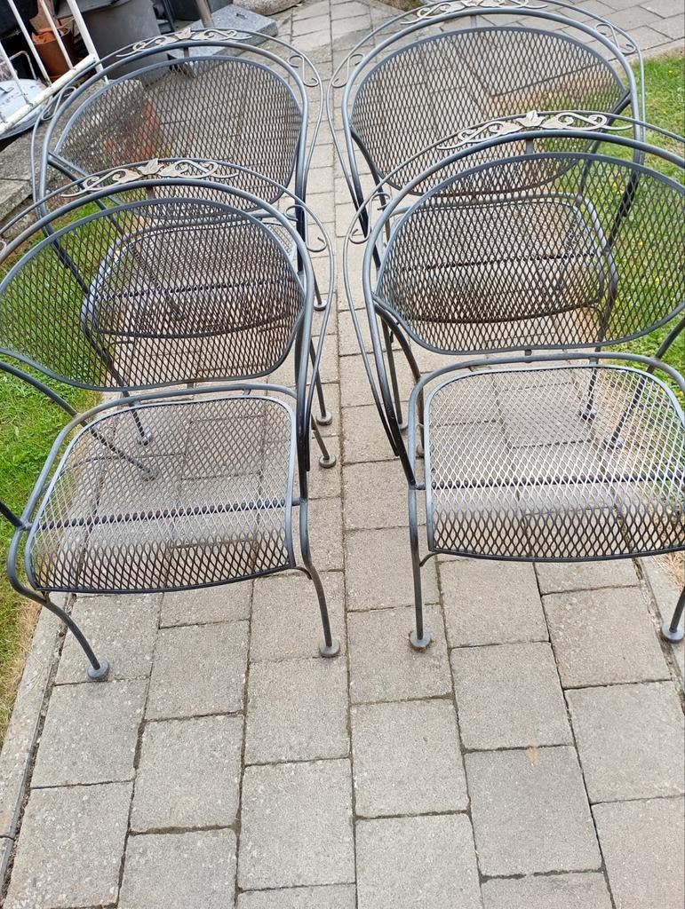 AFGEPRIJSD ...4 Smeedijzeren Tuinstoelen met  Armleuning, Tuin en Terras, Tuinstoelen, Ophalen