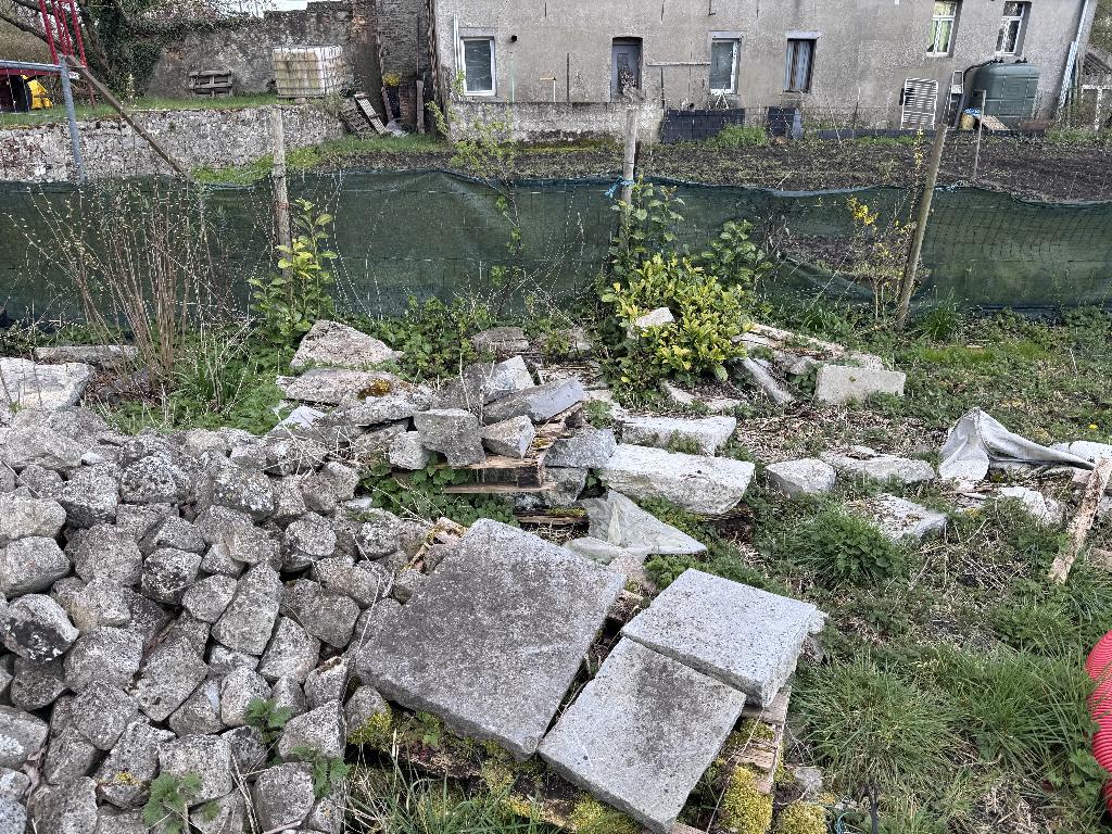 Vielles pierres de fermes et pavés, Enlèvement, Utilisé