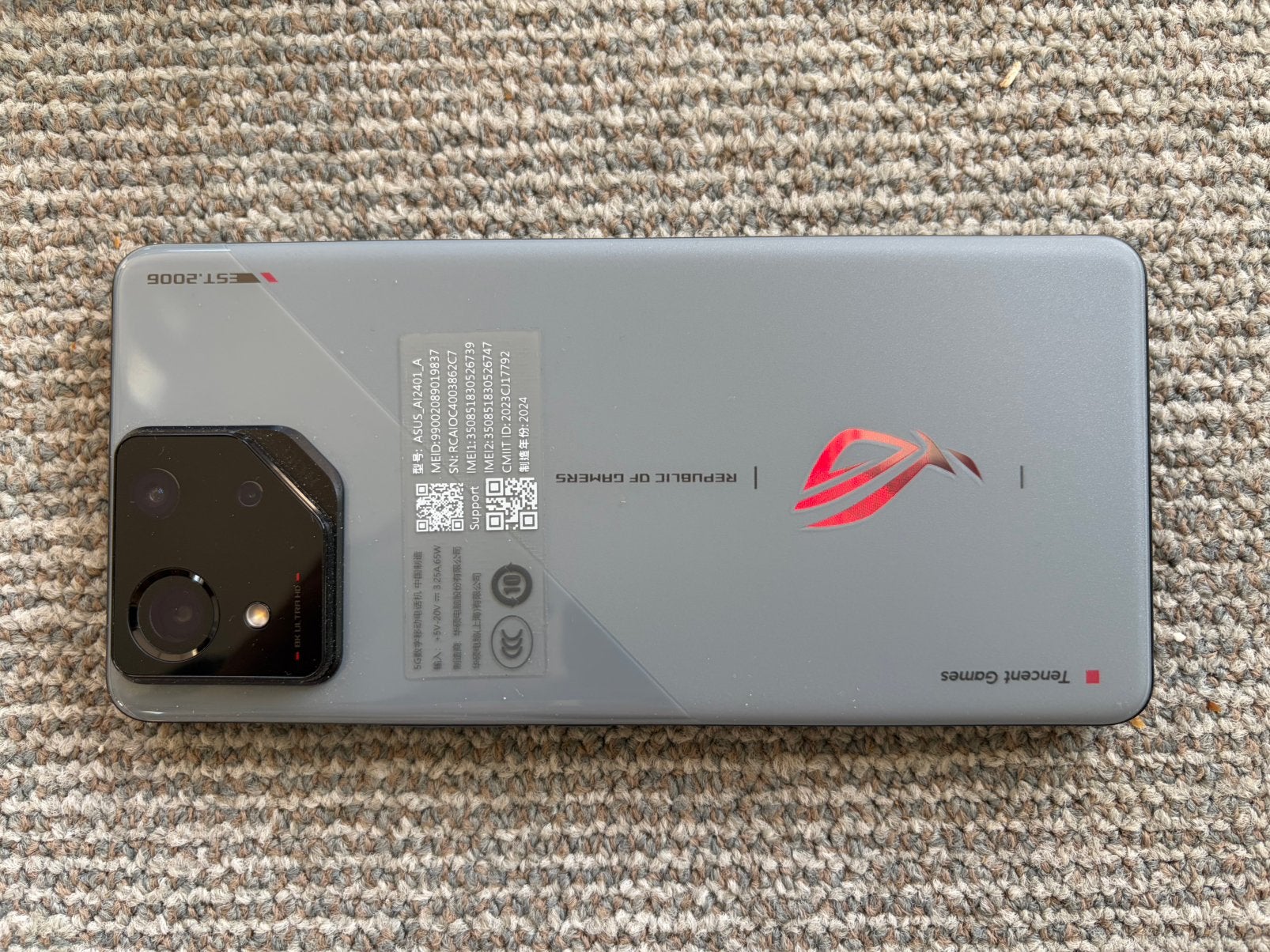 ASUS ROG PHONE 8, Enlèvement, Comme neuf