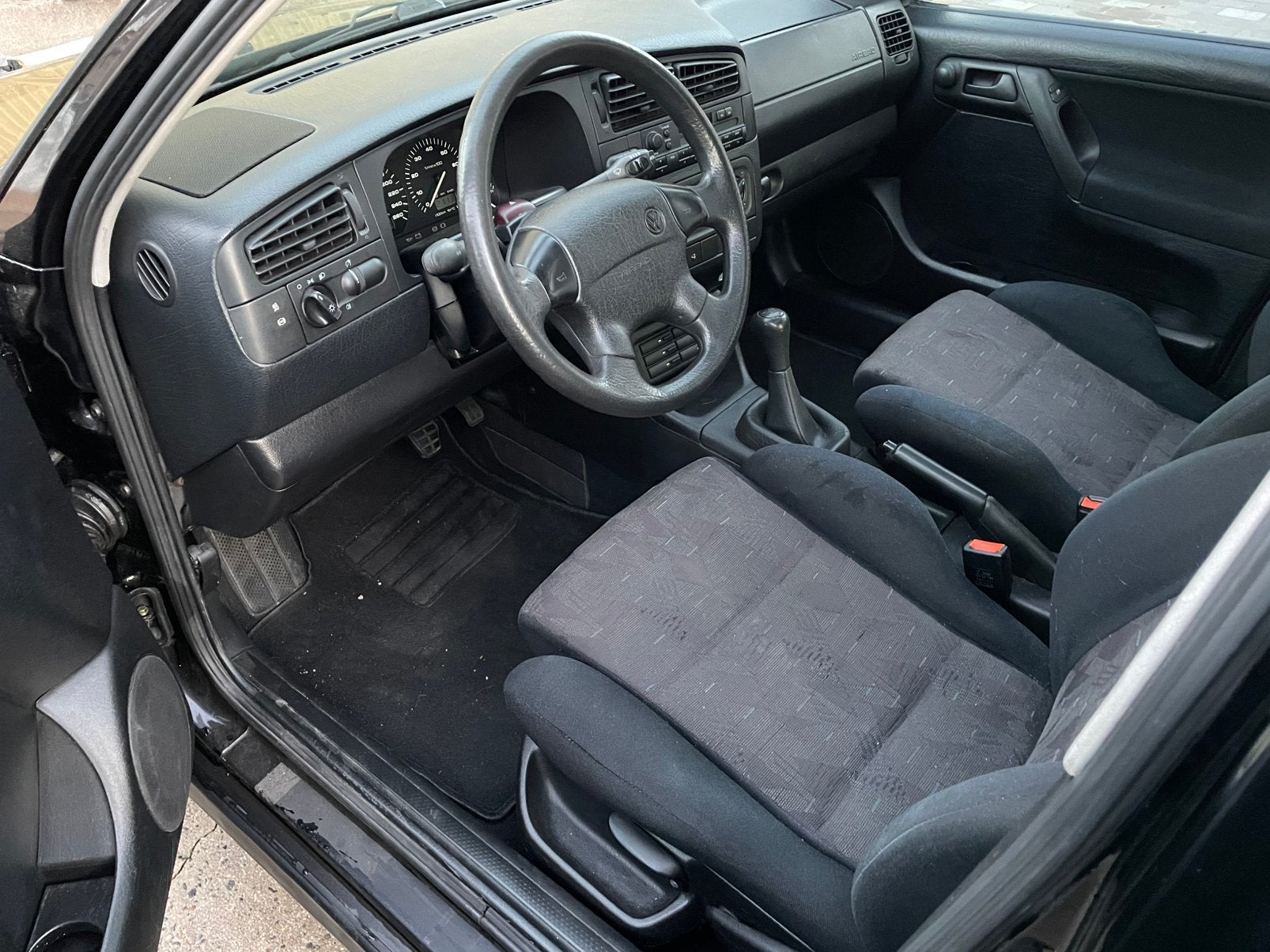 Vw Golf 3 gti 2.0 -16v oldtimer, foto 3