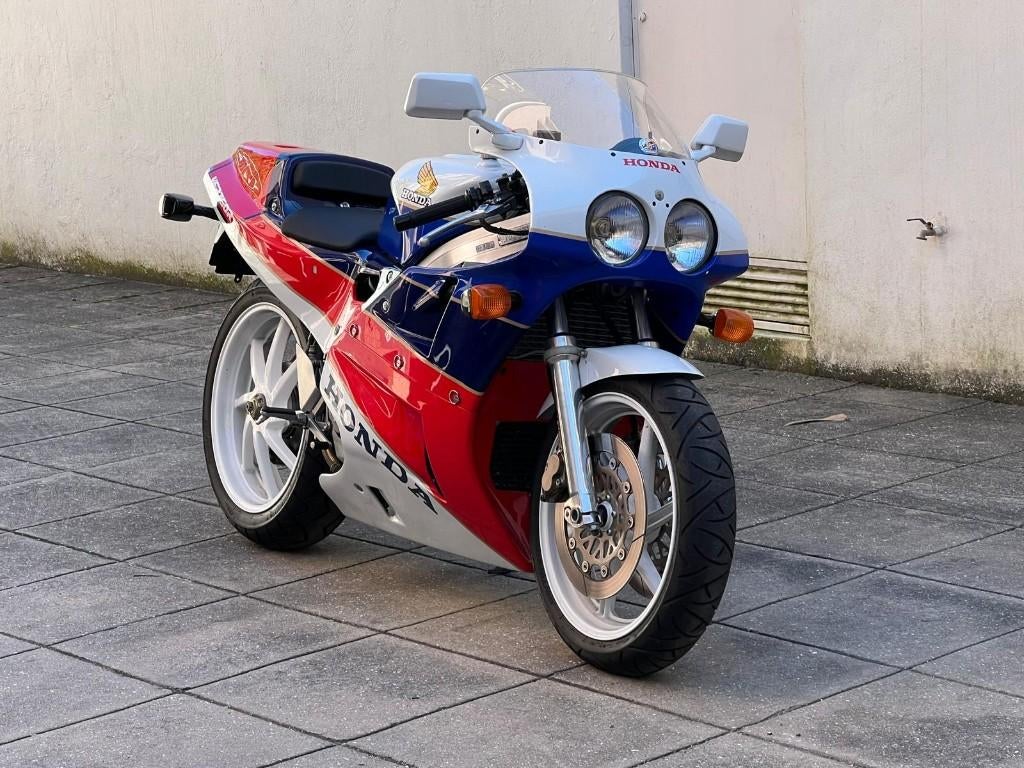 Honda RC30 VFR750R, Motos, Motos | Honda, Super Sport, Particulier, 749 cm³