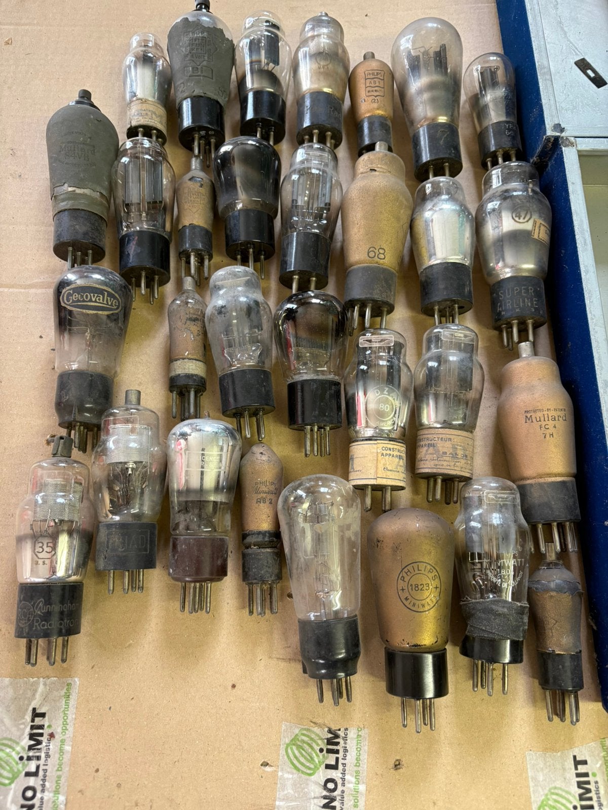 Set van 28 buizen/lampen (Mullard, Philips Miniwatt, RCA...), Ophalen, Gebruikt