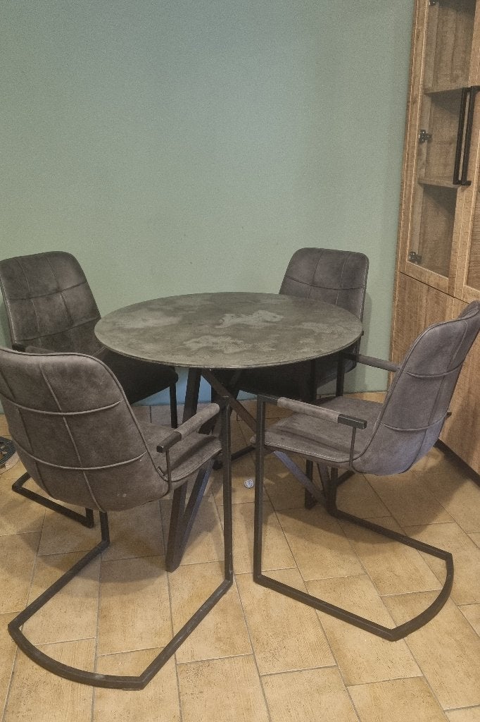 Tafel en 4 stoelen, Huis en Inrichting, Tafels | Eettafels, Ophalen, Gebruikt, Rond, 50 tot 100 cm