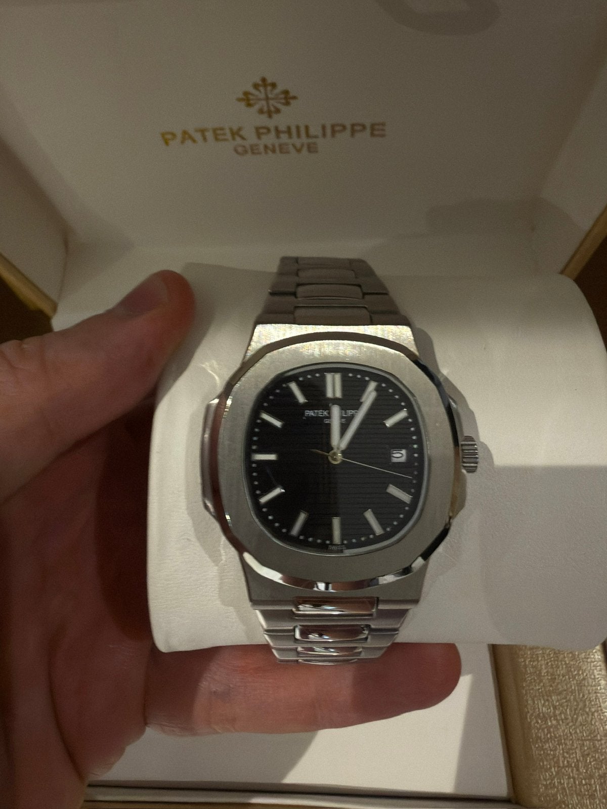 Patek philippe Nautilus Gris, Handtassen en Accessoires, Horloges | Heren, Ophalen of Verzenden, Zo goed als nieuw