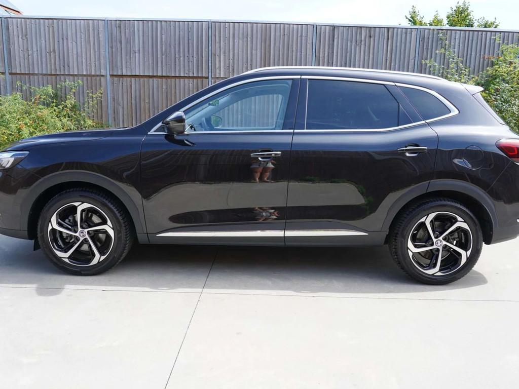 MG HS HS 1.5T-GDI Aut. Luxury (bj 2024, automaat), Auto's, Automaat, 4 cilinders, Zwart, Bedrijf