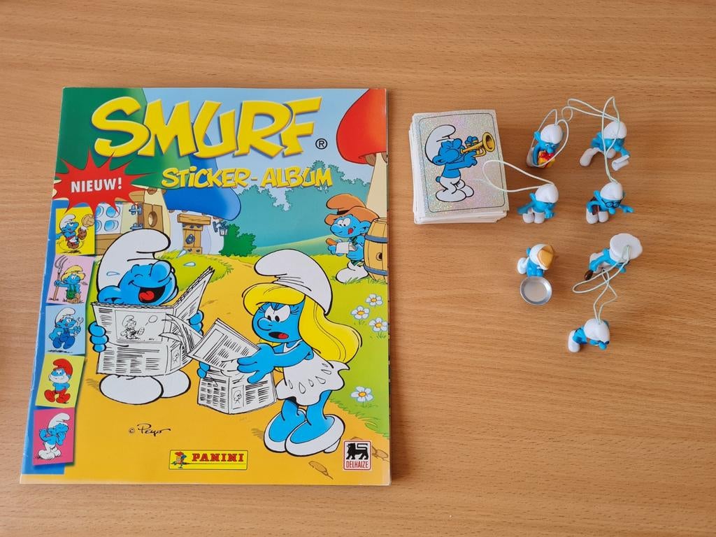 Smurfen stickeralbum + figuurtjes, Ophalen of Verzenden