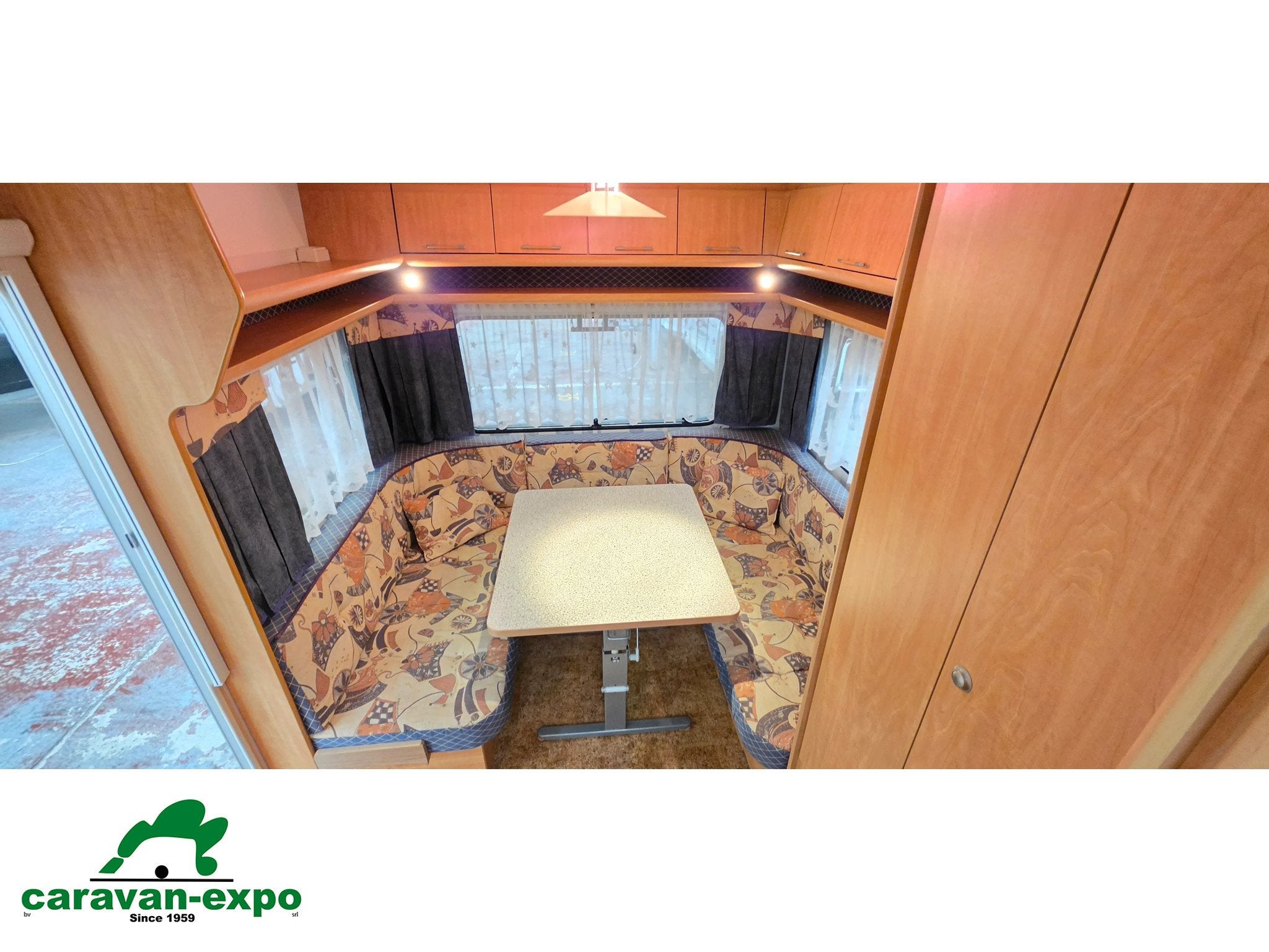 BURSTNER VENTANA 465, Caravans en Kamperen, Bedrijf, 750 - 1000 kg, Bürstner, 4 tot 5 meter
