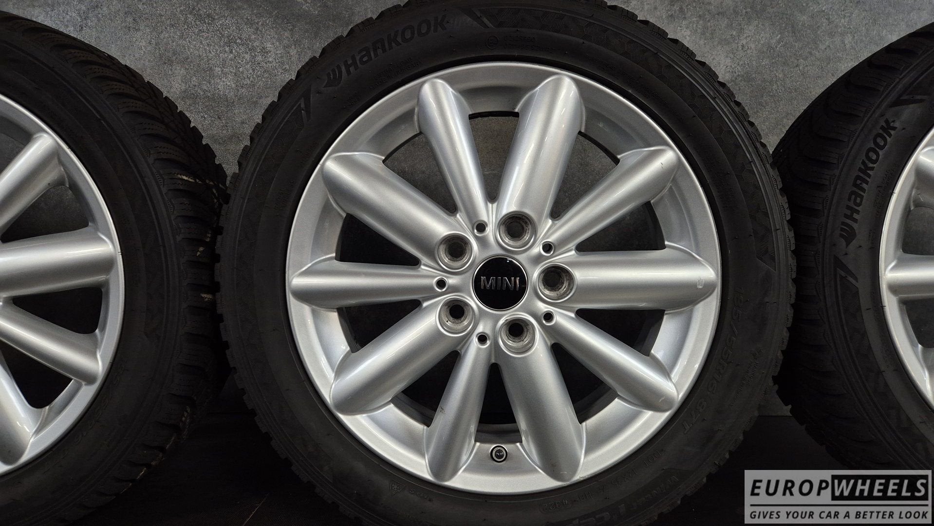 16 inch Mini Cooper One Clubman F54 F55 F56 winterbanden, Autos : Pièces & Accessoires, Pneus & Jantes, Pneus et Jantes, Pneus hiver