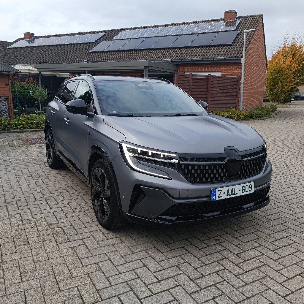 renault austral hybride,duurste versie,heel speciaal, Auto's, 4 cilinders, Alcantara, 5 deurs, Zilver of Grijs