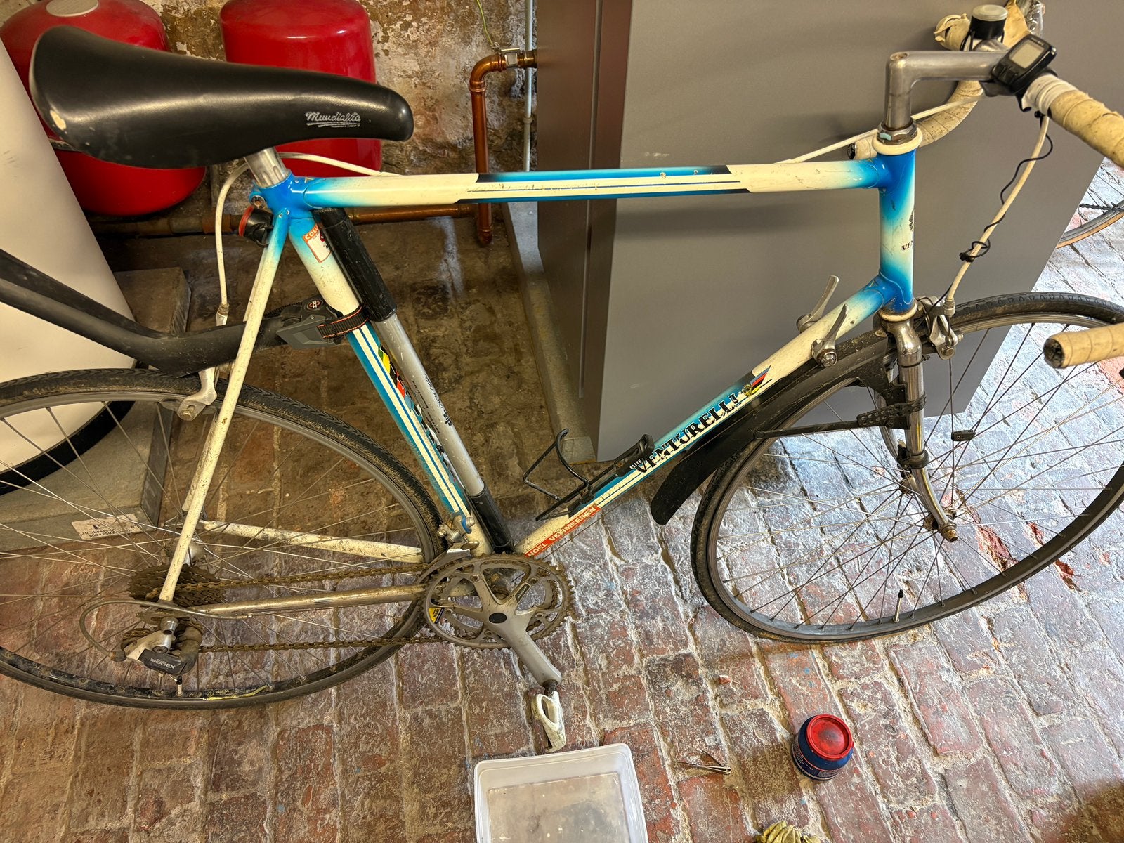 Studentenfiets koersfiets op orde te zetten, Fietsen en Brommers, 55 tot 59 cm, Ophalen, Velgrem, Jaren '60 of nieuwer