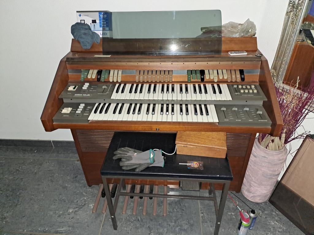 Eminent unique 310, Enlèvement, Orgue