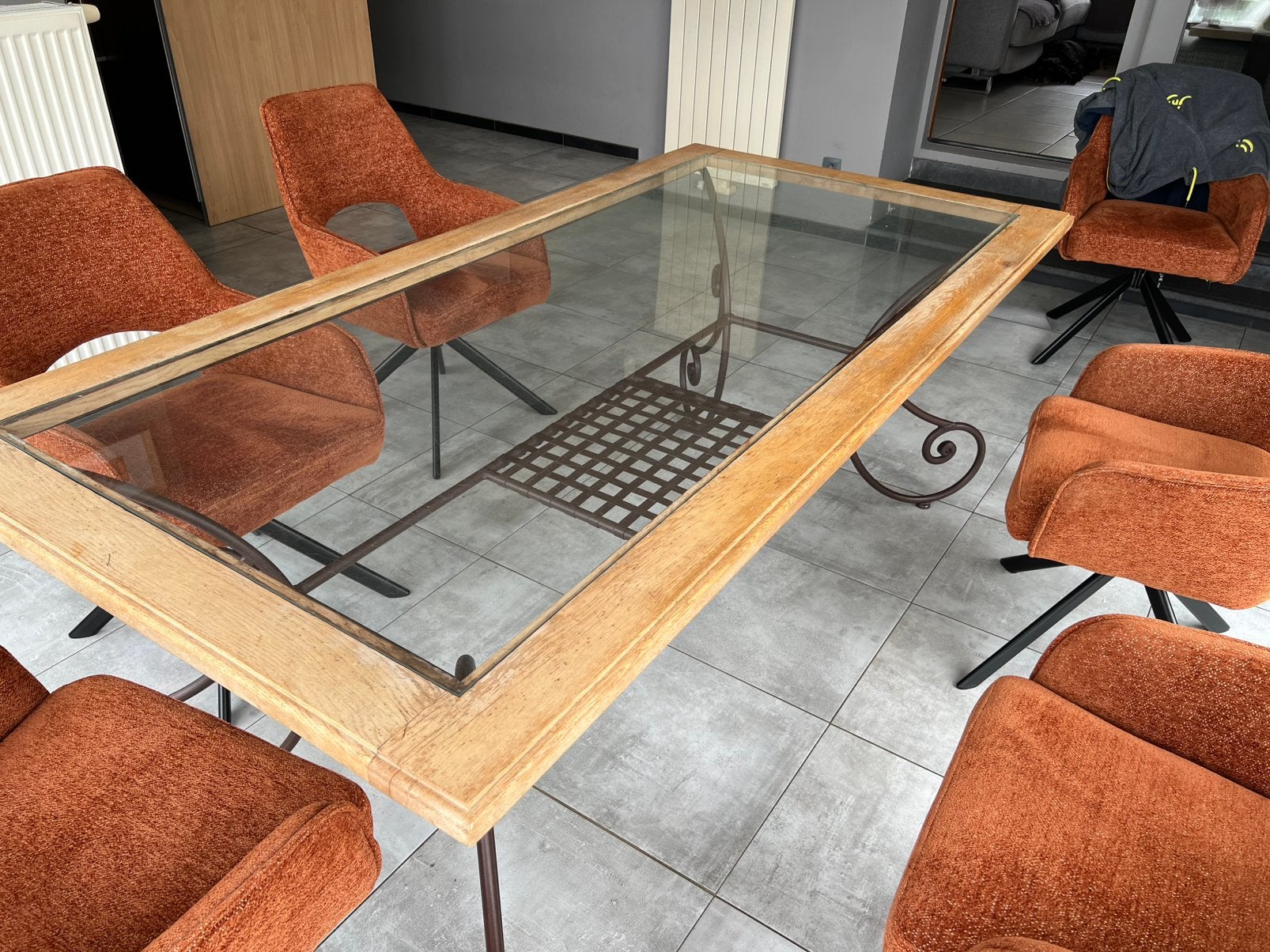 Table salle a manger, 150 à 200 cm, Cinq personnes ou plus, Enlèvement, Utilisé