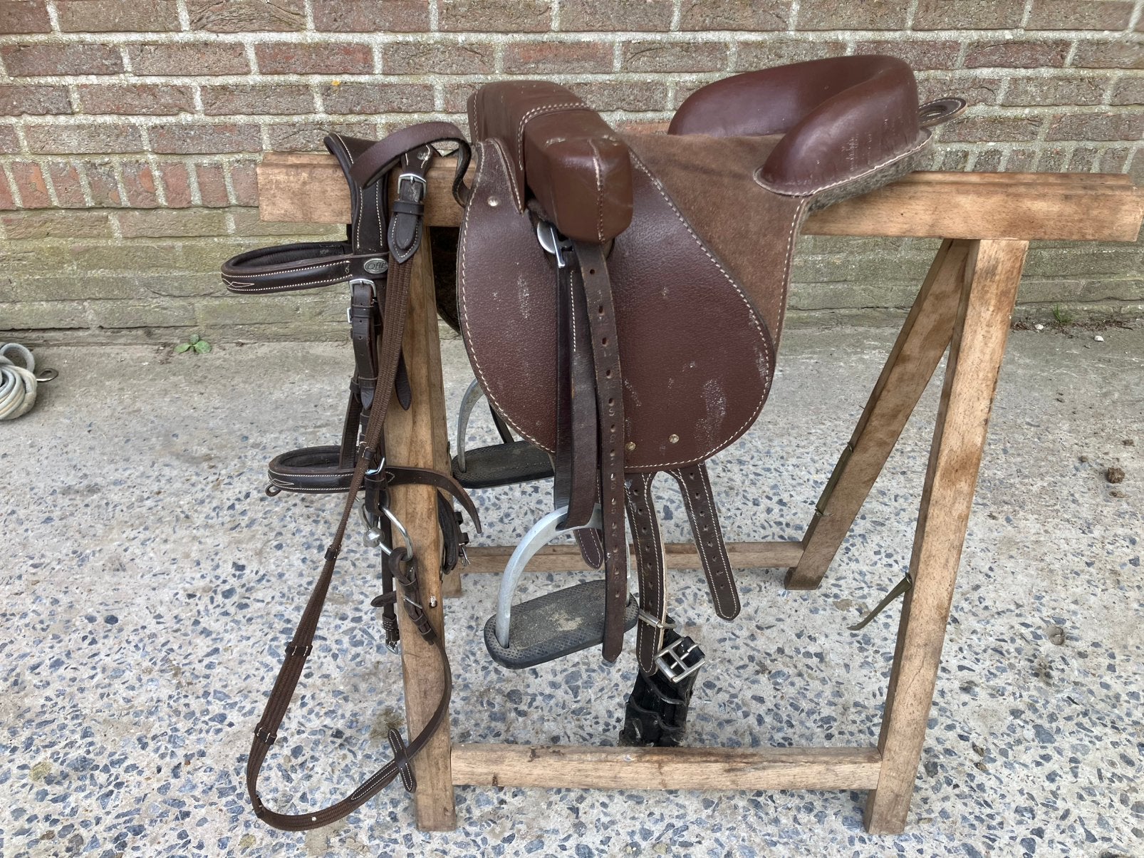 Zadel en hoofdstel voor shetlandpony, Dieren en Toebehoren, Ophalen, Zo goed als nieuw