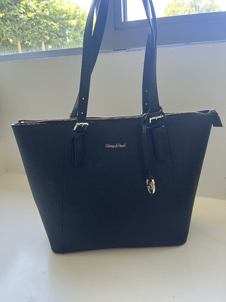 zwarte handtas: Kisses of Pearl, Enlèvement ou Envoi, Comme neuf, Noir, Sac à main