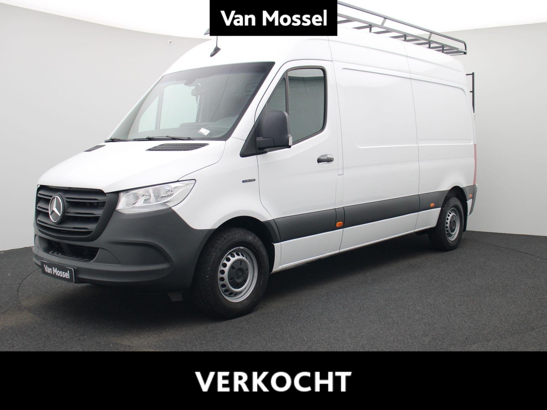 Mercedes-Benz Sprinter eSprinter L2 FWD 35kWh, Auto's, 4 deurs, Stof, 35 kWh, https://public.car-pass.be/vhr/de0dafc9-f579-47b1-9b69-137489180084