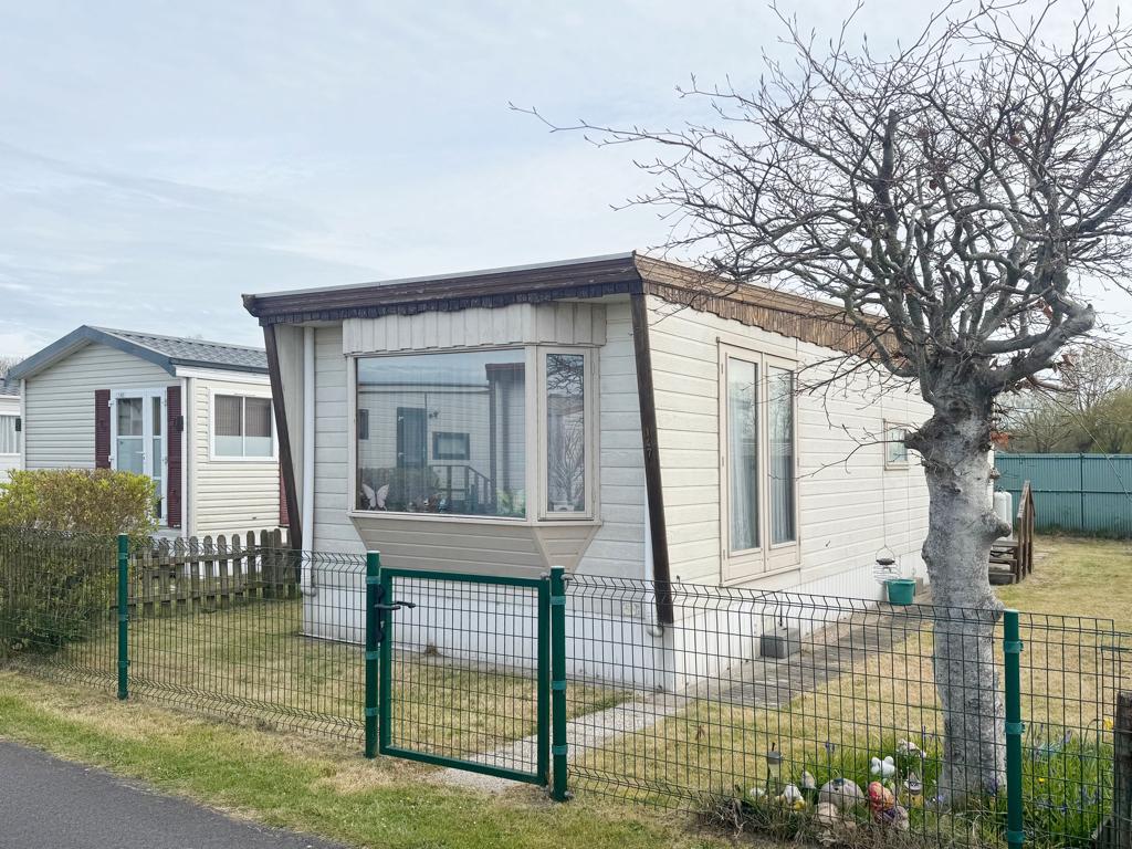 Nieuwpoort - Grond met chalet - Broker (REF 90350), Immo, Huizen en Appartementen te koop, Tot 200 m², Nieuwpoort, 2 kamers, Vrijstaande woning