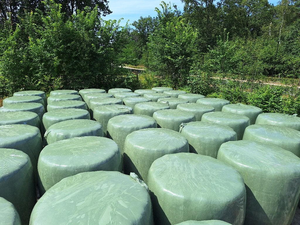 Hooi, grote bollen met plastic omwikkeld te Meerhout, Enlèvement, Neuf