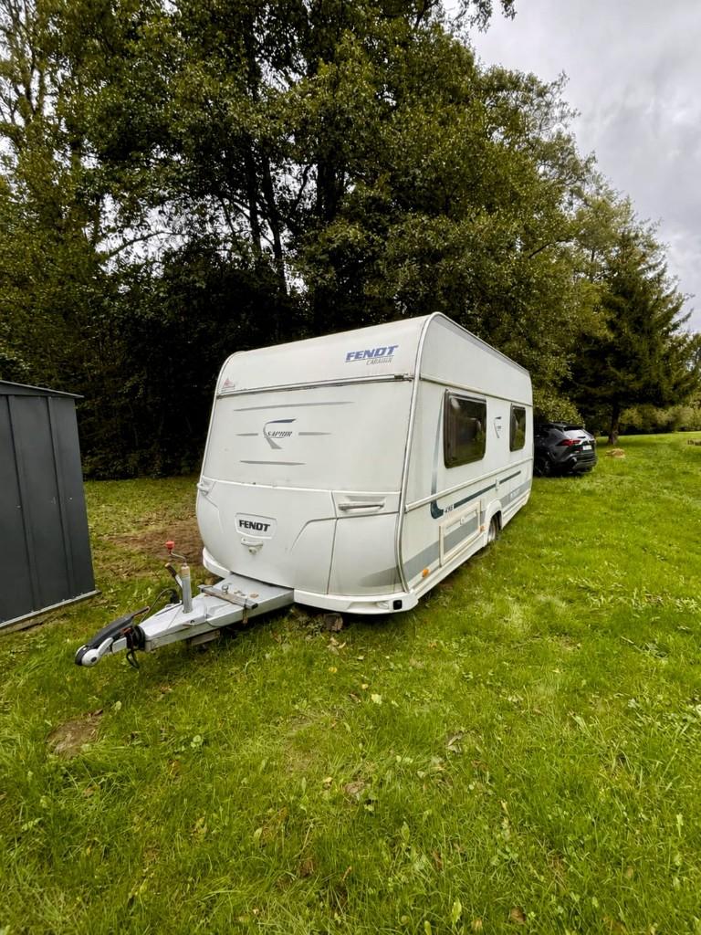 Caravane Fendt Saphir 450 SFH – 2012, Caravanes & Camping, Jusqu'à 4, 6 à 7 mètres, Particulier, Siège standard