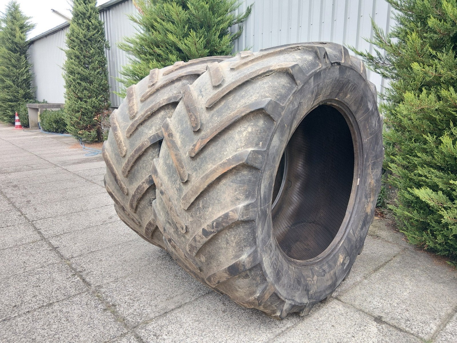 Set michelin 900 50 42 mach x bib, Articles professionnels, Agriculture | Pièces | Pneus, Jantes & Essieux, Enlèvement