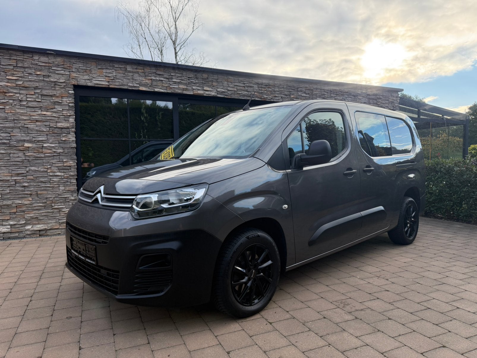 2XCitroën berlingo dubbel cabine/1x 8-Traps Automaat&1X Hand, Auto's, Stof, 4 cilinders, Citroën, 6 deurs