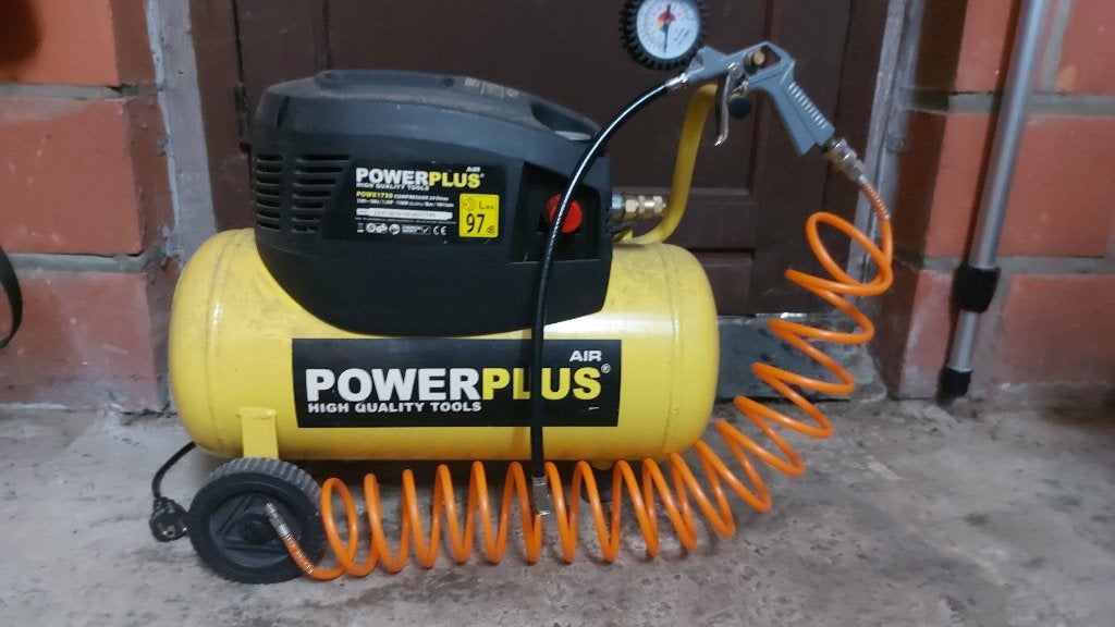 Olievrije compressor van 24 liter, Doe-het-zelf en Bouw, Compressors, Ophalen, Gebruikt, 6 tot 10 bar, Minder dan 200 liter/min