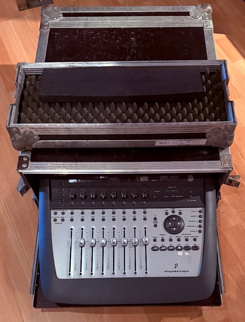 Digi-002 - ProTools Interface audio ProTools dans Flightcase, TV, Hi-fi & Vidéo, Appareils professionnels, Utilisé, Audio, Enlèvement