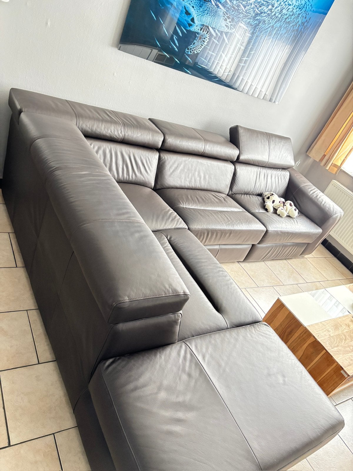 Ledere hoeksalon 3 op 2,40 met electrisch relax, Ophalen, Zo goed als nieuw