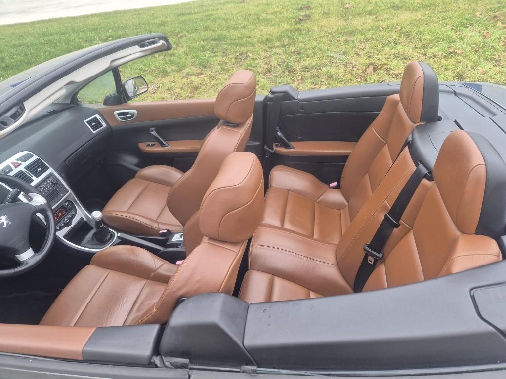 Peugeot 307 CC Cabriolet 2.0 Essence, Auto's, Peugeot, Cabriolet, Bedrijf, Handgeschakeld, 3 deurs
