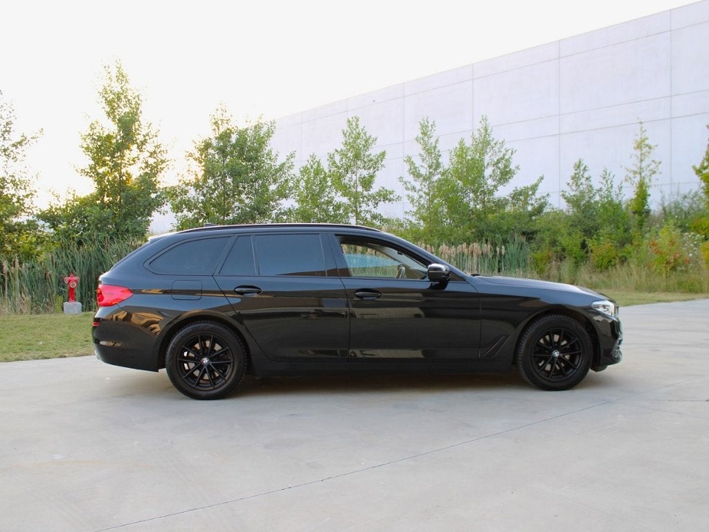 BMW 520dA G31 * Pano open dak * Full Led * Camera* Trekhaak, Cuir, 116 g/km, Euro 6, Entreprise