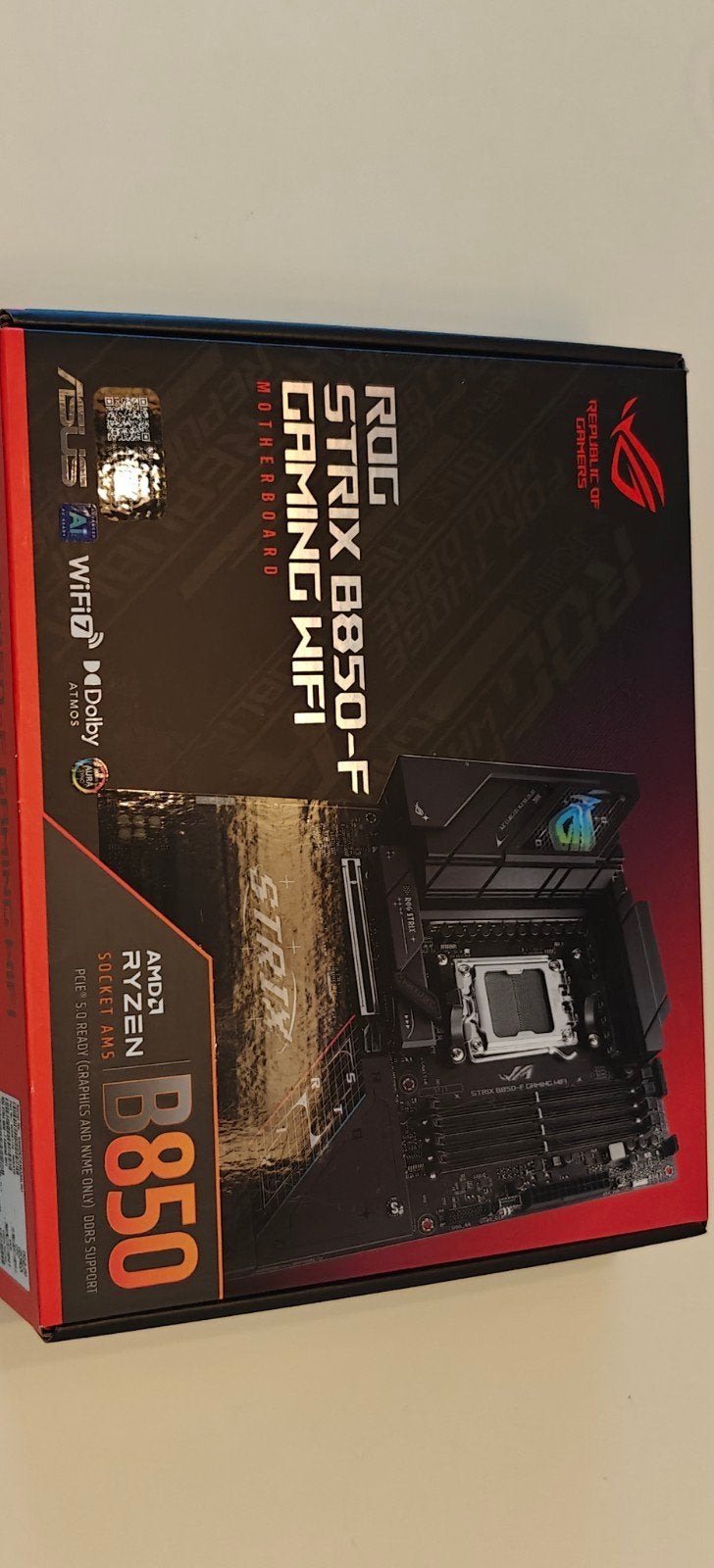 Moederbord Rog Strix B850-F Gaming wifi, Computers en Software, Moederborden, Ophalen of Verzenden, Zo goed als nieuw, DDR5, AM5