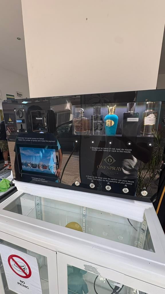 Parfum Vending Machine, Verzamelen, Ophalen, Overige typen