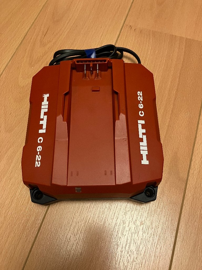 C 6-22 Nuron snellader HILTI, Ophalen of Verzenden, Zo goed als nieuw