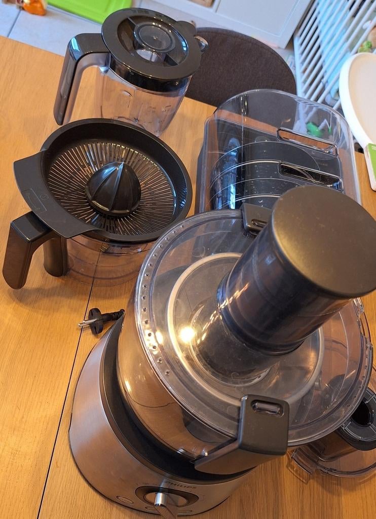 Robot multifonctions Philips très bon etat, Electroménager, Mélangeurs de cuisine, Comme neuf, 3 vitesses ou plus, Enlèvement