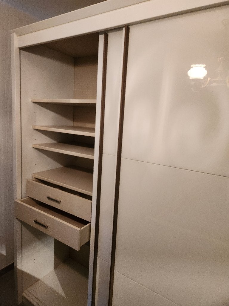 kleerkast, Huis en Inrichting, Ophalen, Zo goed als nieuw, Met deur(en)
