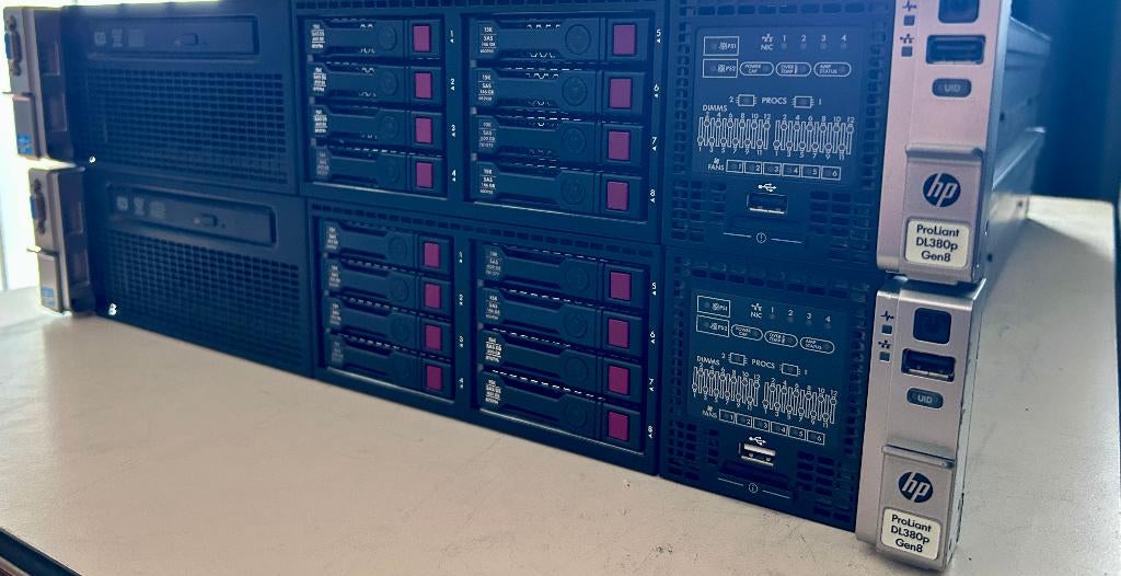 2 x HPE DL380p Gen 8 + HPE DL360 Gen 9 (opruiming), Enlèvement, Utilisé, 2 à 3 Ghz, Composants échangeables à chaud