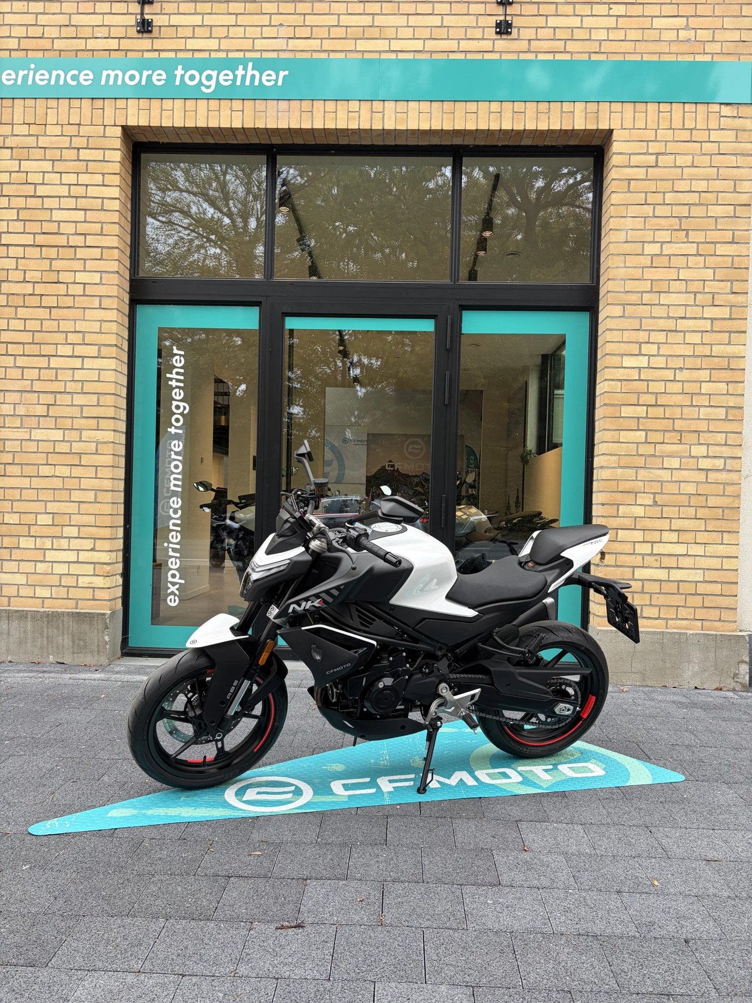 CFMOTO 450NK (bj 2026), Motoren, 450 cc, Overig, 12 t/m 35 kW, Gebruikt