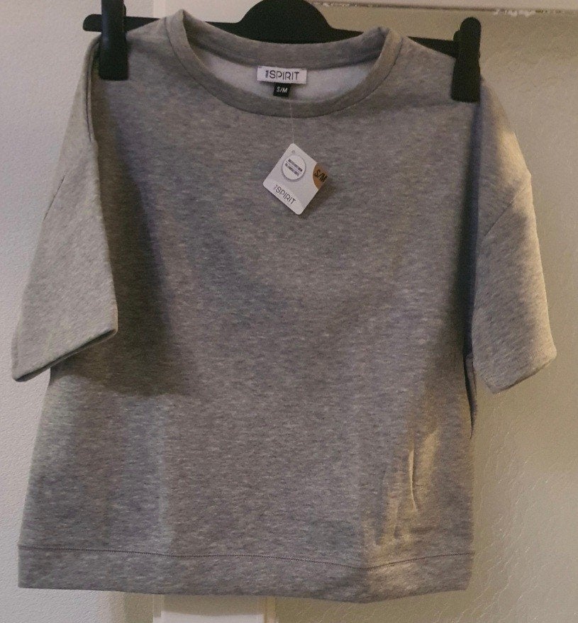 Grijs short sleeve sweatshirt / top maat: S\M, Vêtements | Femmes, Neuf, Manches courtes, Gris, Enlèvement ou Envoi