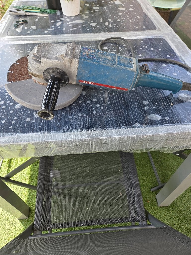 Disqueuse electrique Bosch -2200 Watt avec disque diamand, Bricolage & Construction, Outillage | Meuleuses, Enlèvement, Utilisé