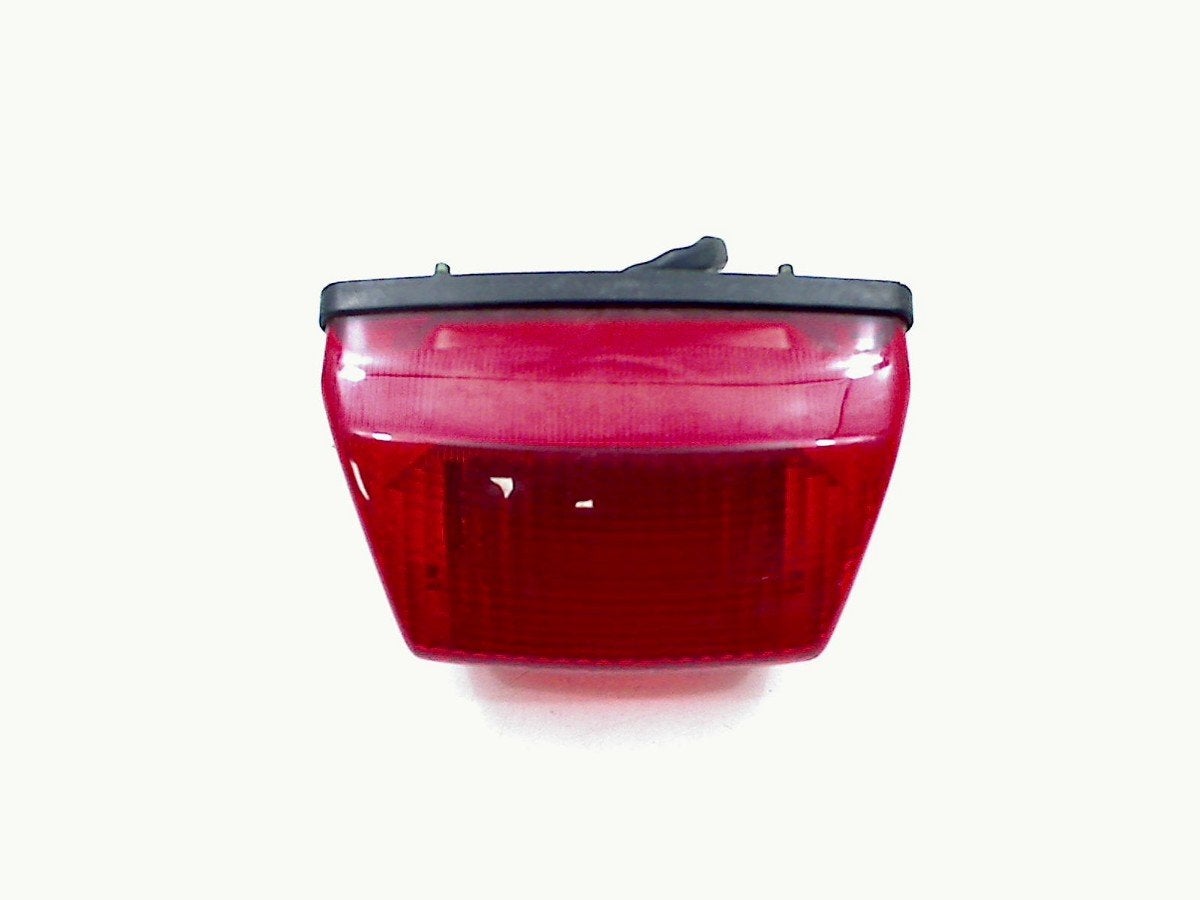 FEU ARRIÈRE ZZR 250 (ZZR250 ZZ-R250 EX250H (220-40066), Motos, Dhr. S. di Majo, Utilisé, Info@cama-motorparts.nl, P.J. Troelstraweg 8 8
3144 CX  MAASSLUIS, NL